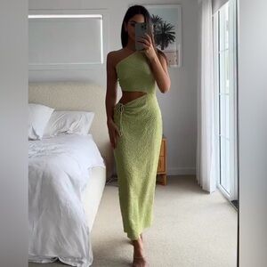 Sabo One-Shoulder Cutout Maxi Dress in Lime Green size M